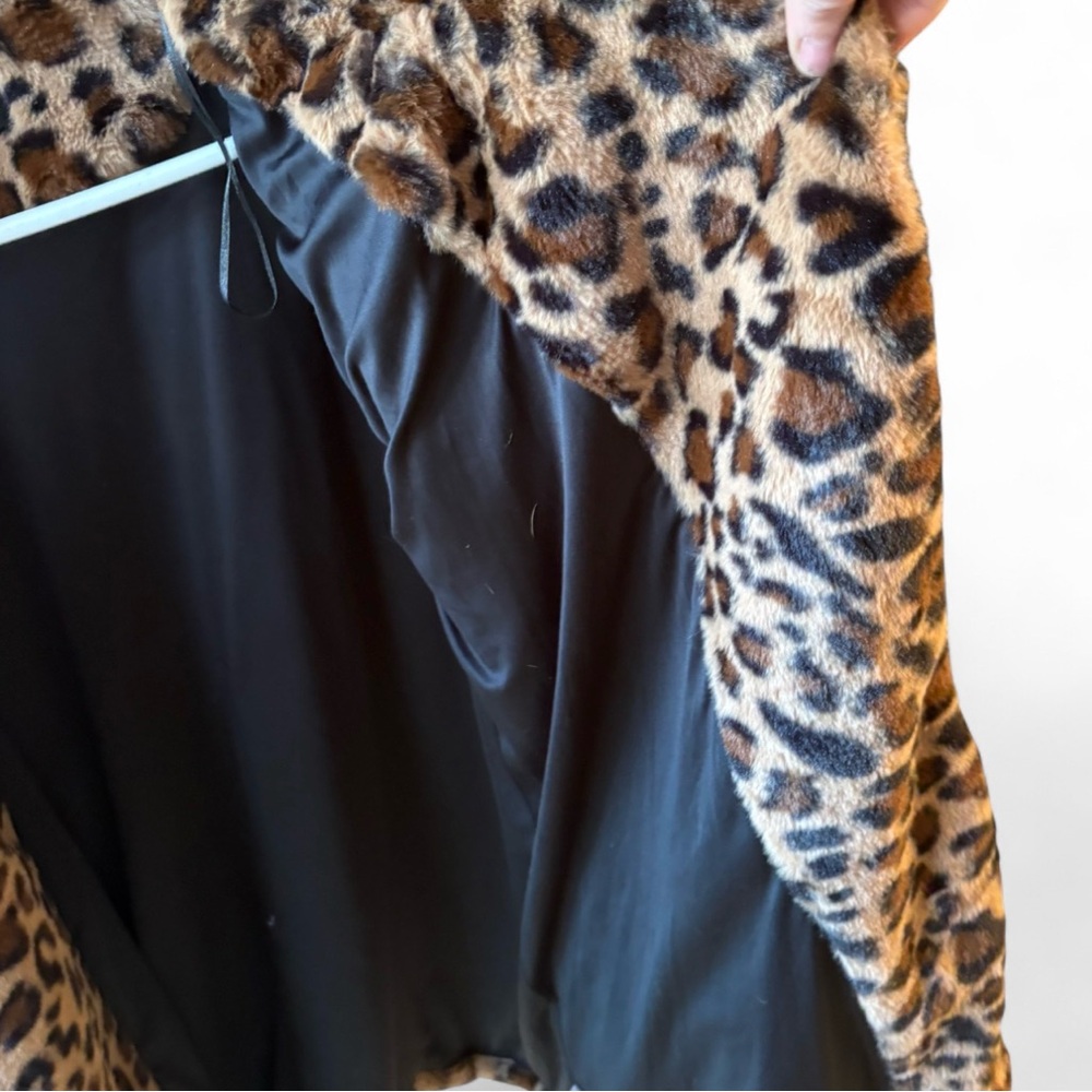 LOVE TREE Leopard Faux Fur Coat Brown Black Plush Statement Jacket Size L - Picture 5 of 7